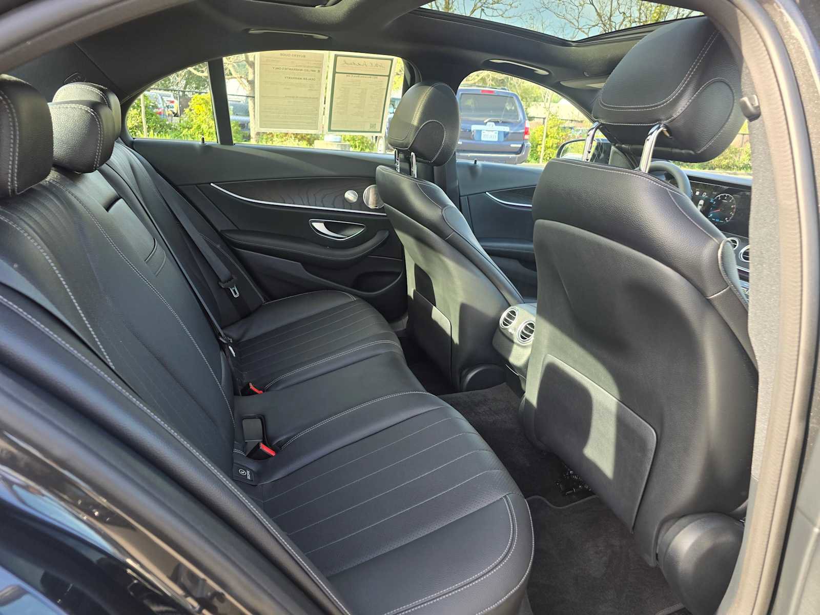 Used 2023 Mercedes-Benz E 450 4MATIC Sedan image 13