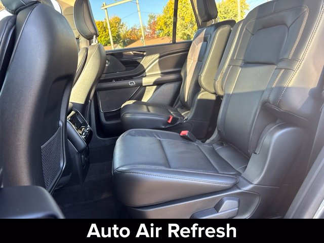 Used 2024 Lincoln Aviator Reserve w/ Equipment Group 201A AWD/4WD image 26