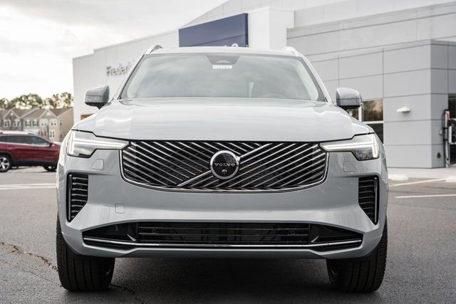 New 2026 Volvo XC90 B6 Plus w/ Protection Package Premier image 3