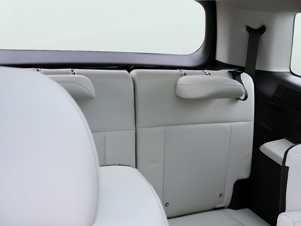 Used 2025 Hyundai Santa Fe Calligraphy AWD/4WD image 14