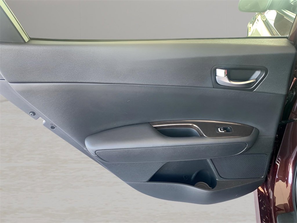 Used 2018 Kia Optima EX w/ Premium Package image 17