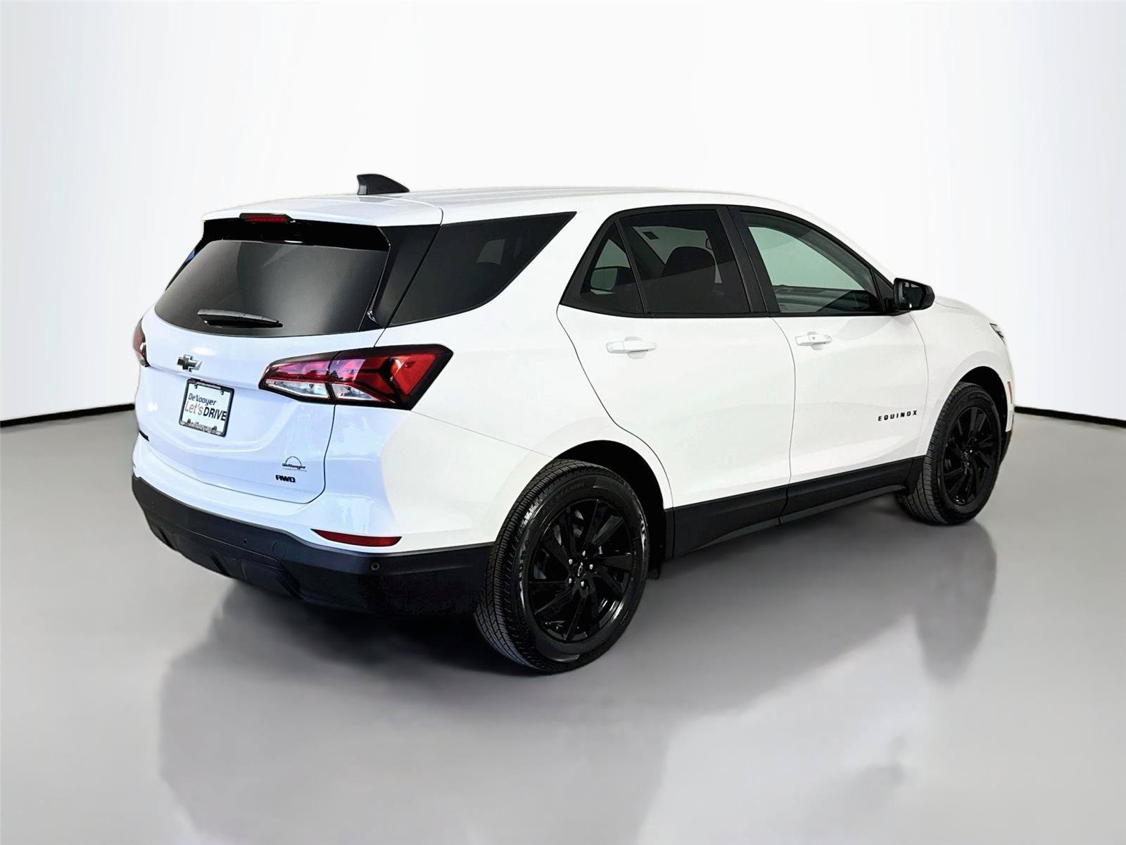Used 2023 Chevrolet Equinox LS w/ LS Convenience Package AWD/4WD image 9
