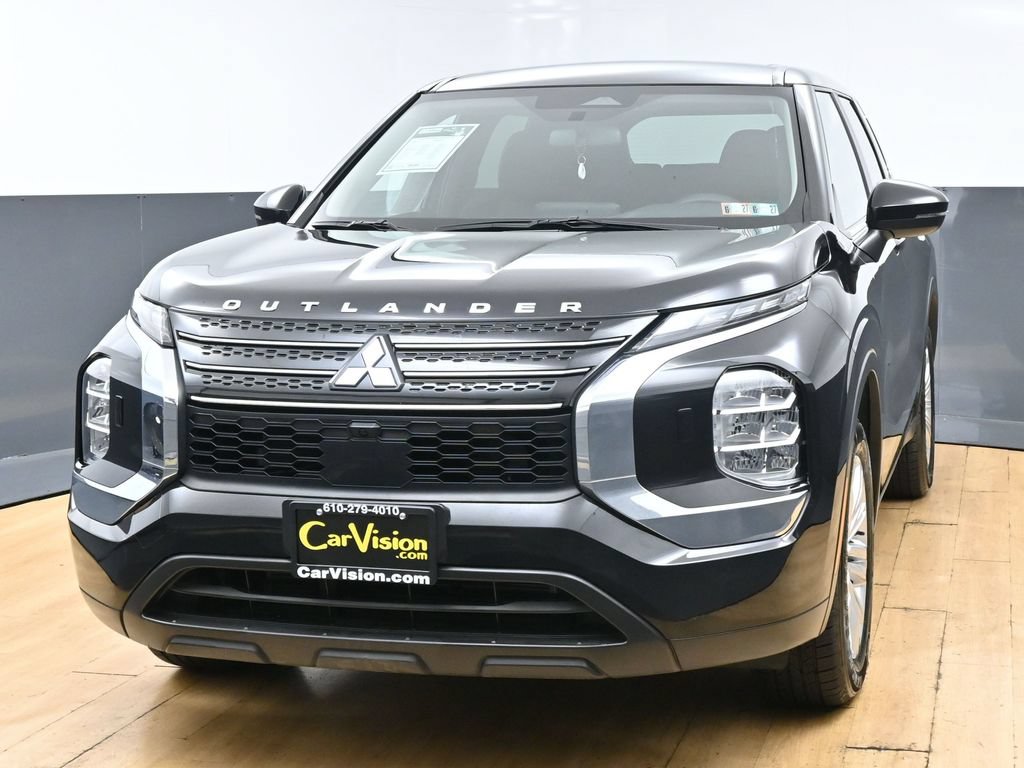 Used 2024 Mitsubishi Outlander ES AWD/4WD image 5