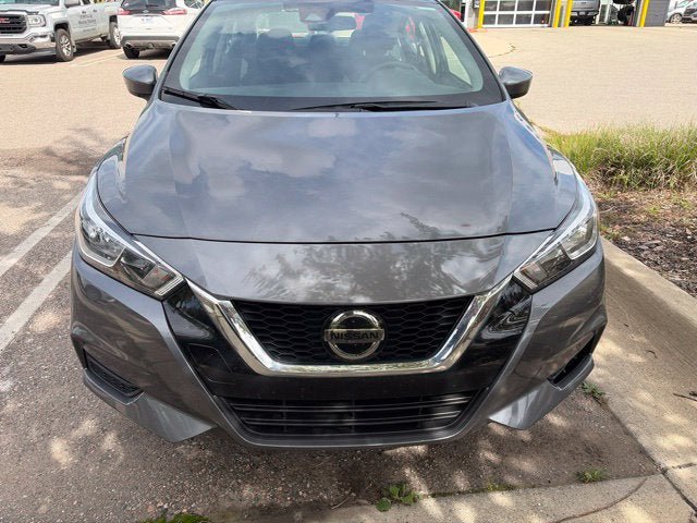 Used 2022 Nissan Versa SV w/ Trunk Package FWD image 3