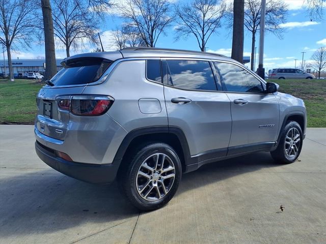 Used 2020 Jeep Compass Latitude image 10