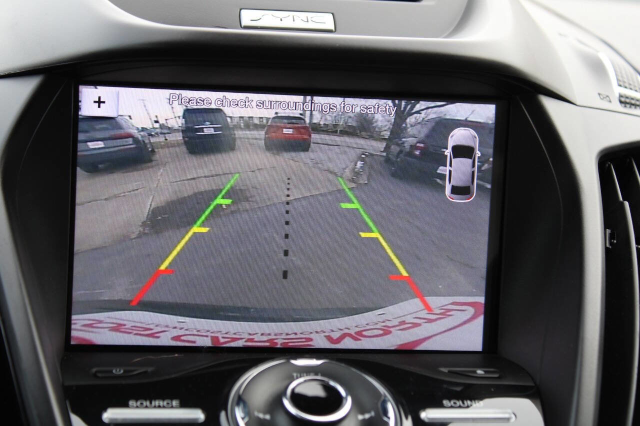 Used 2017 Ford Escape Titanium image 20