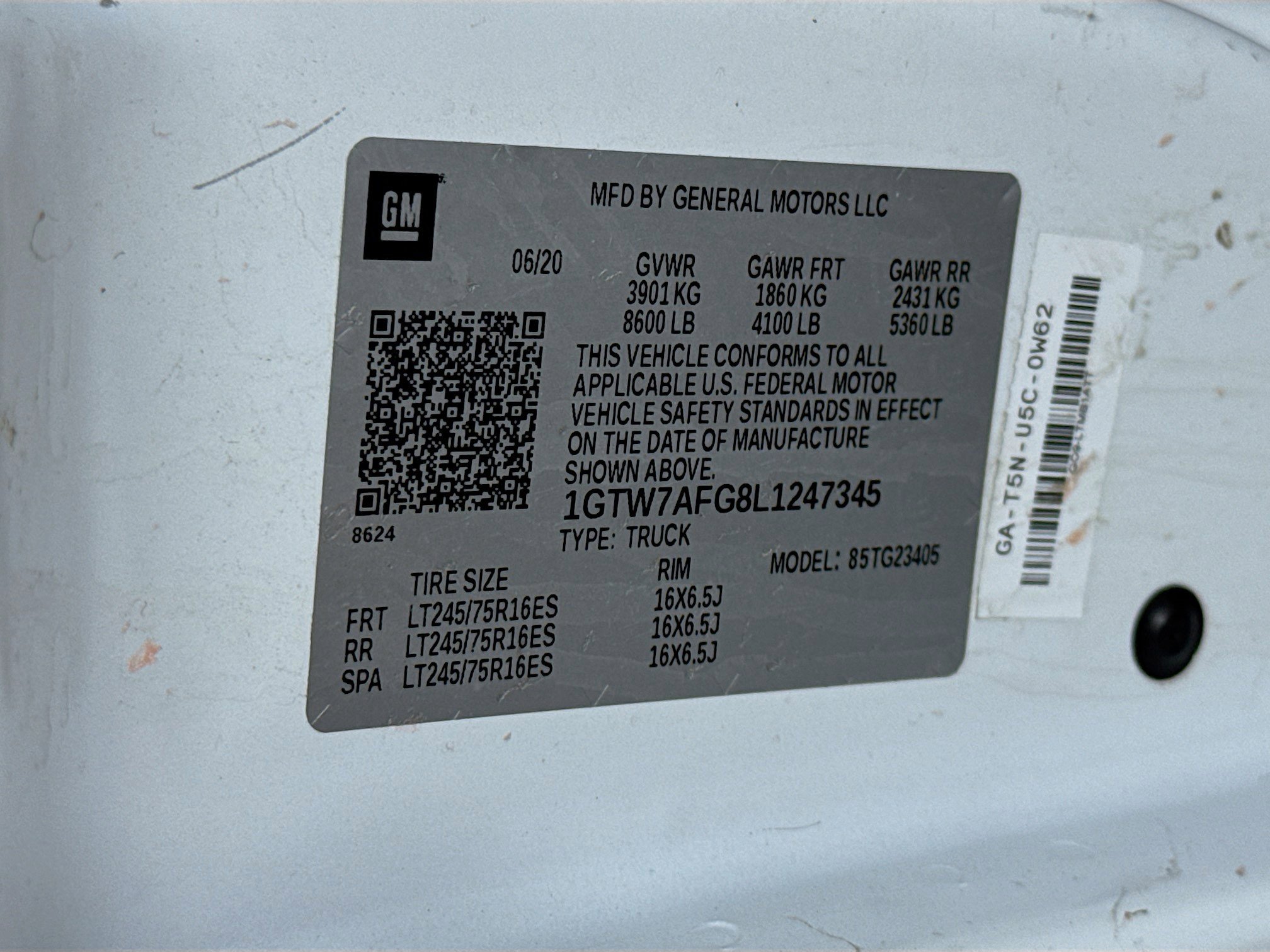 Used 2020 GMC Savana 2500 w/ Driver Convenience Package image 32