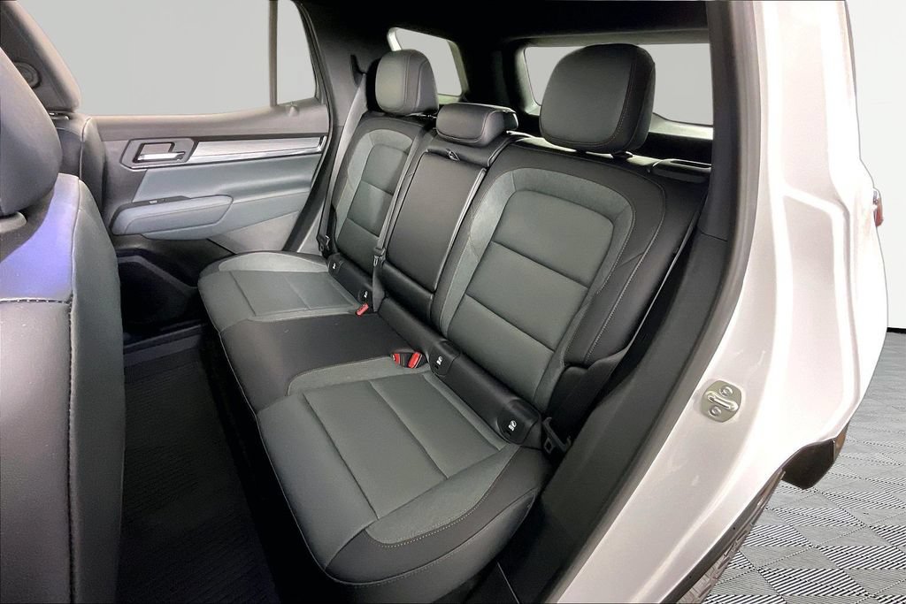 Used 2026 GMC Terrain AT4 w/ LPO, Floor Liner Package AWD/4WD image 19