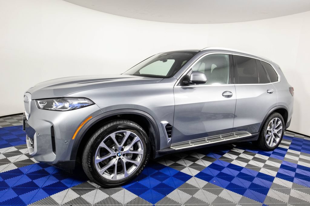 Used 2026 BMW X5 xDrive40i AWD/4WD image 1