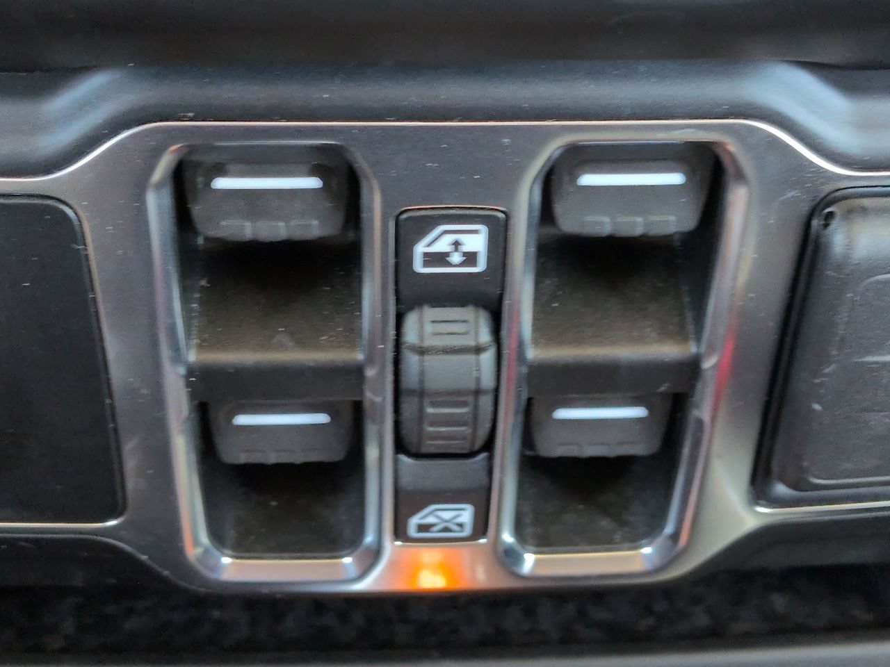 Used 2022 Jeep Gladiator Sport AWD/4WD image 23