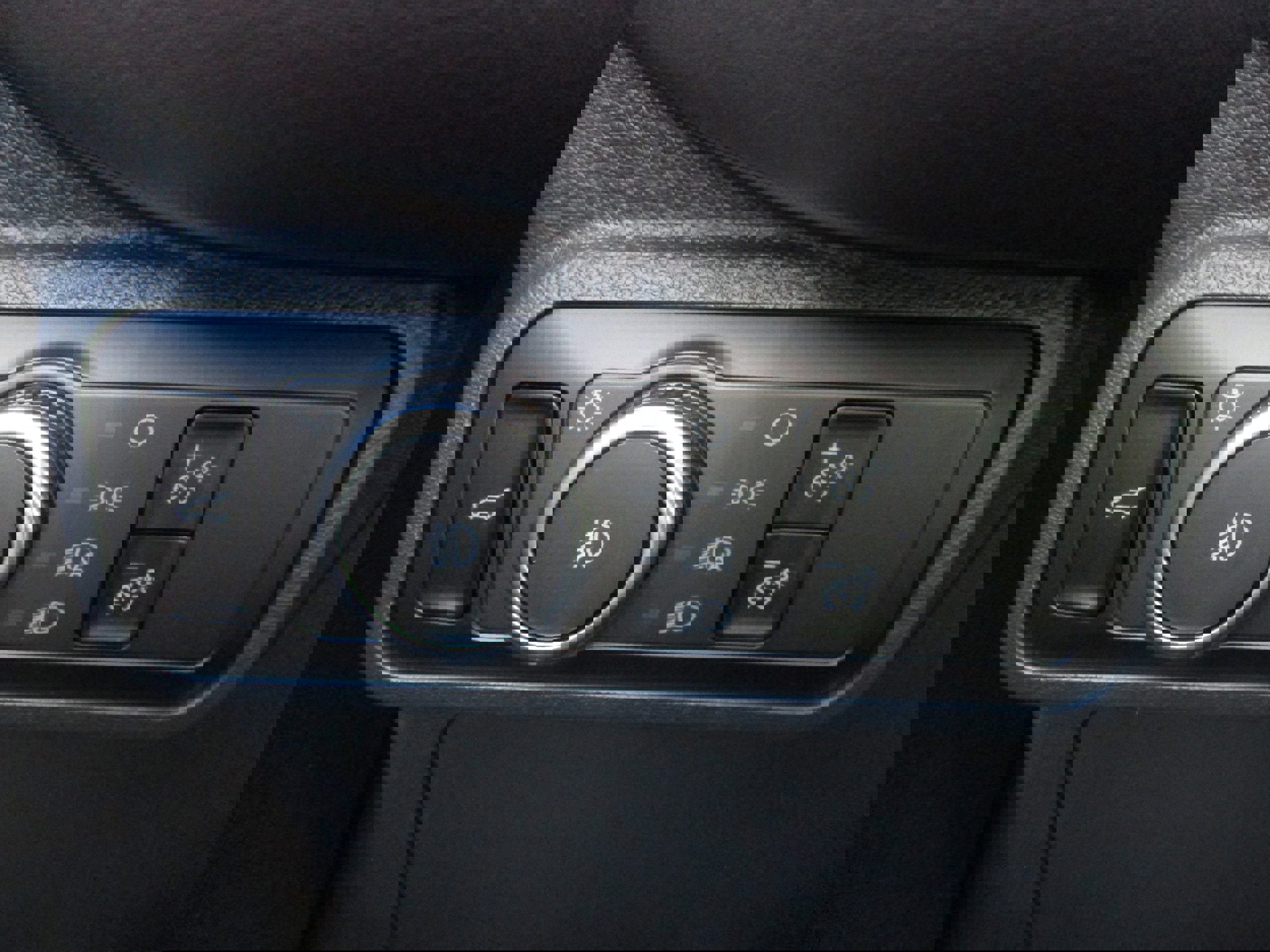 New 2026 Ford Explorer Platinum w/ LUX Leather Package image 30