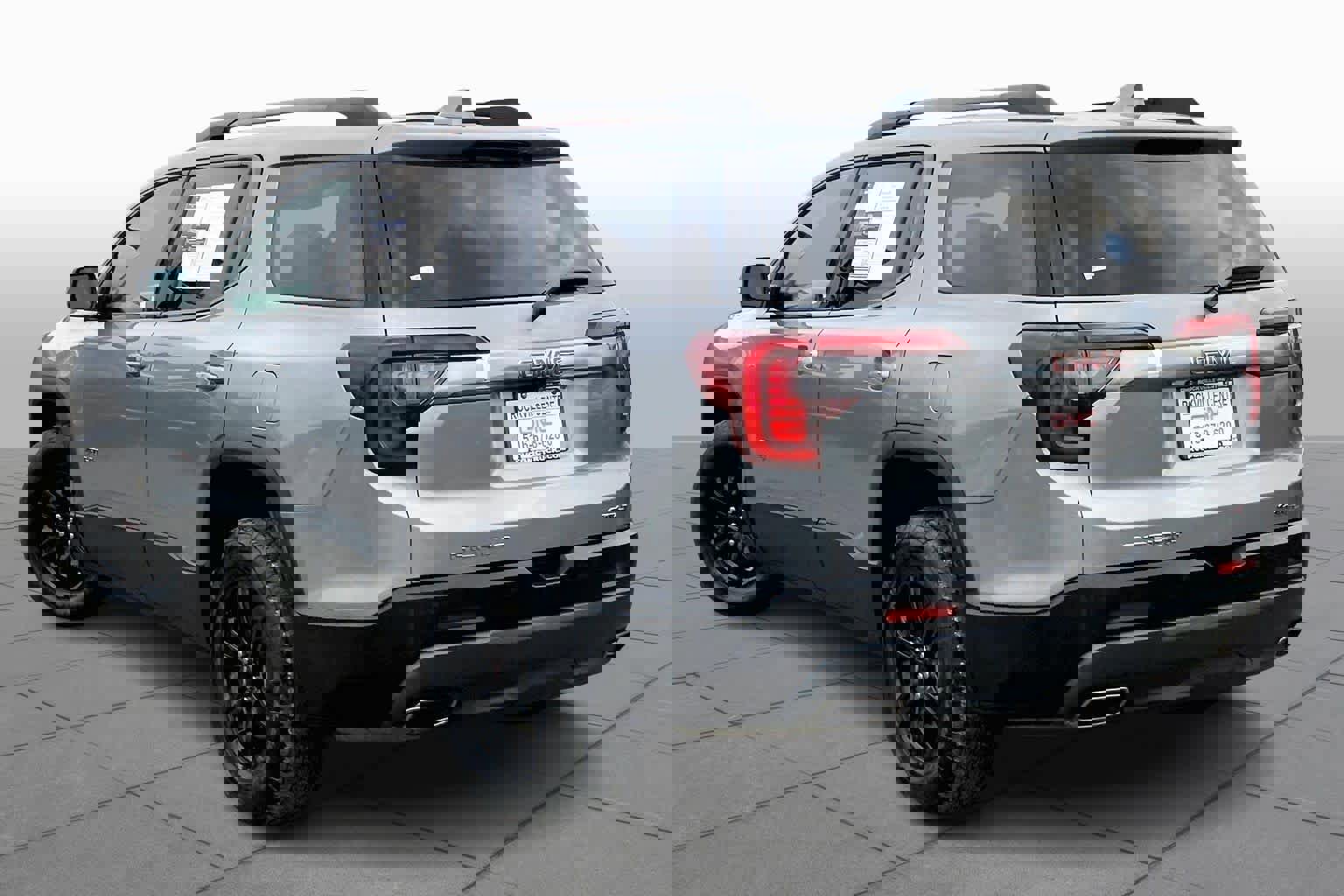 Used 2023 GMC Acadia AT4 w/ Technology Package image 10