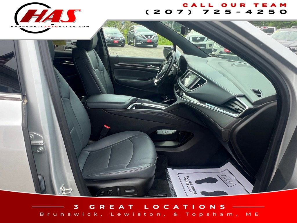 Used 2022 Buick Enclave Premium image 13