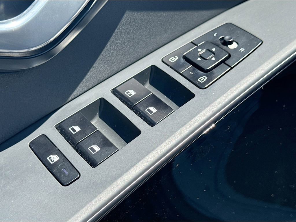 Certified 2024 Kia Niro EX FWD image 21