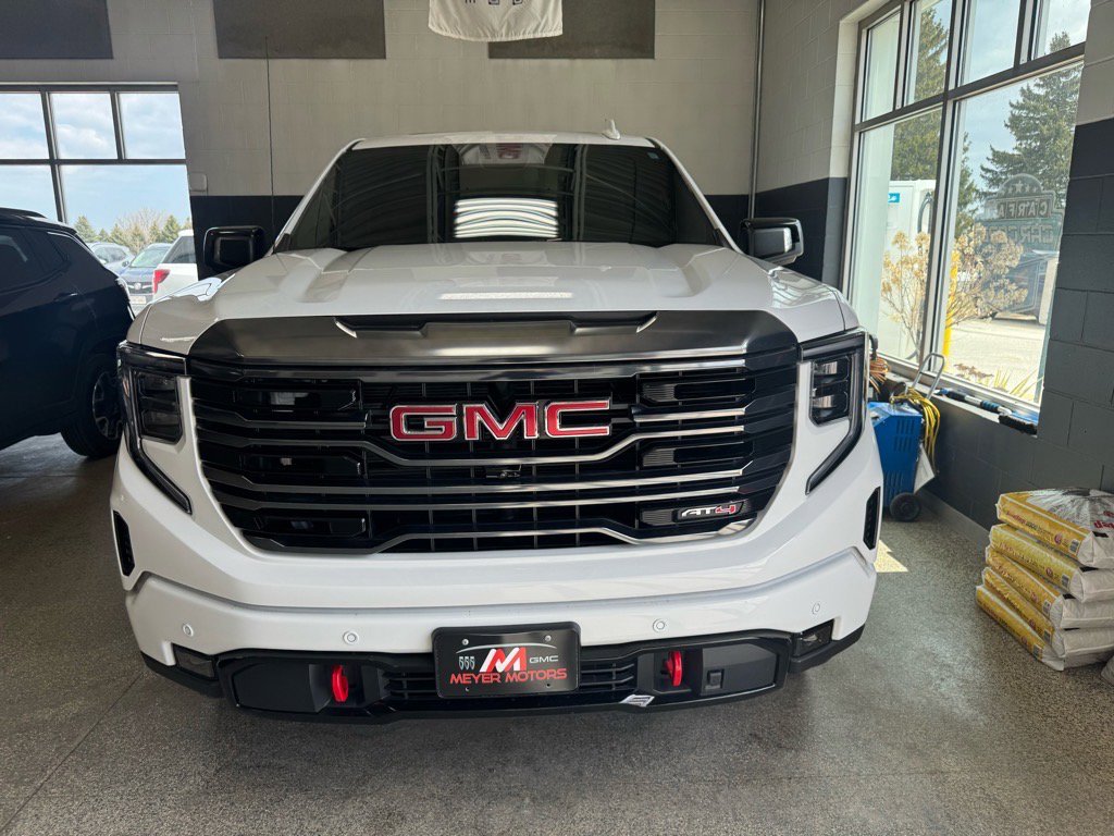 Used 2024 GMC Sierra 1500 AT4 w/ AT4 Premium Package image 2