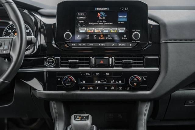 Used 2024 Nissan Pathfinder SV image 21