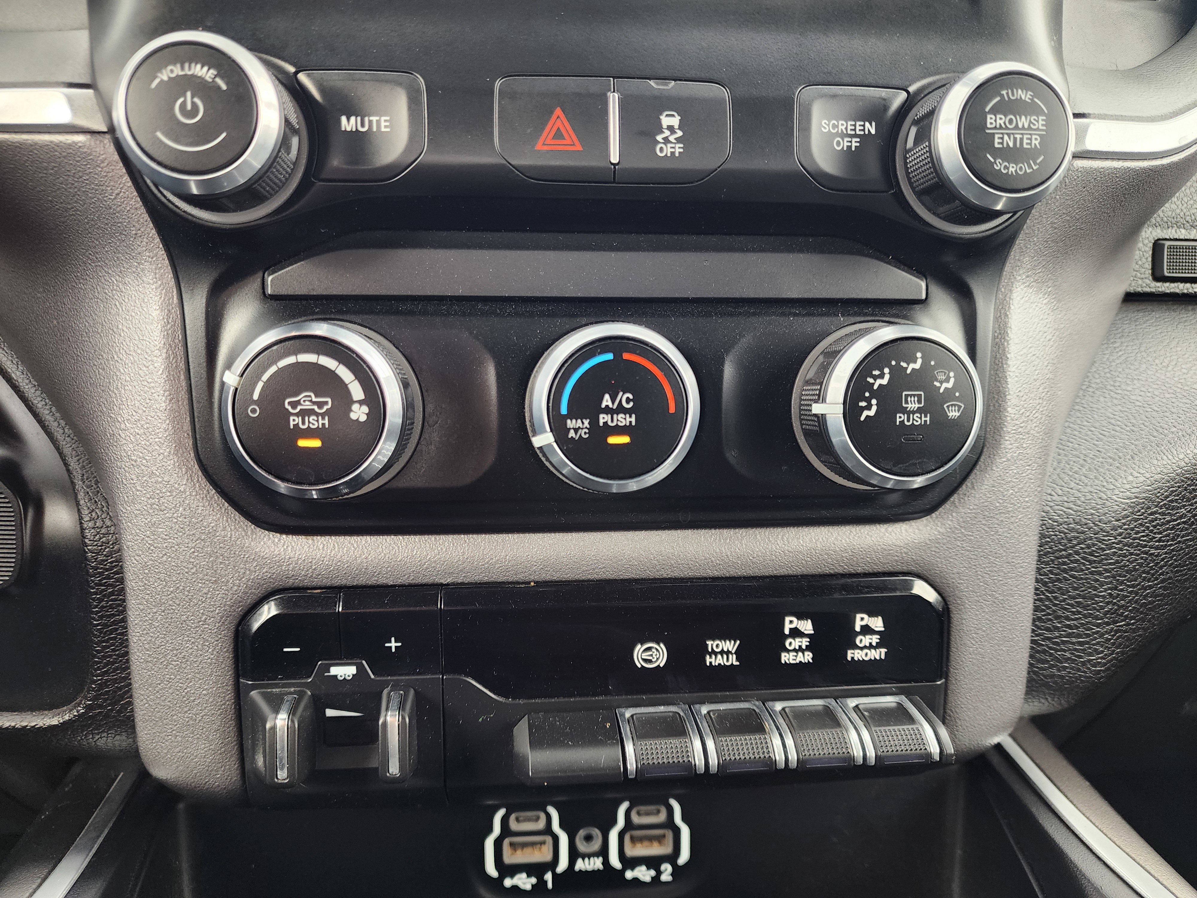 Used 2024 RAM 2500 Big Horn w/ Off Road Package image 24