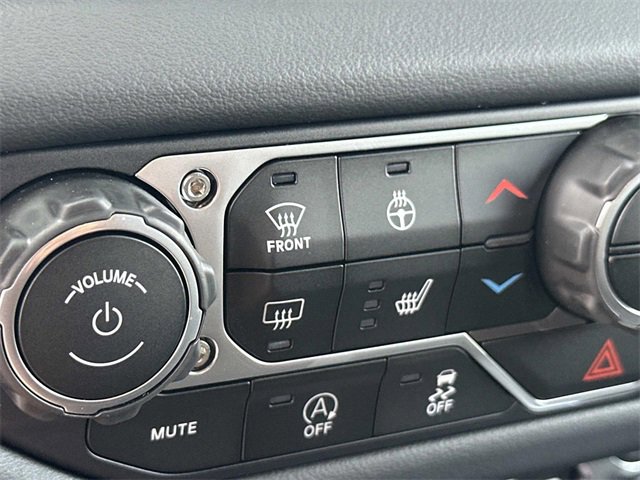 New 2025 Jeep Wrangler Sahara image 24
