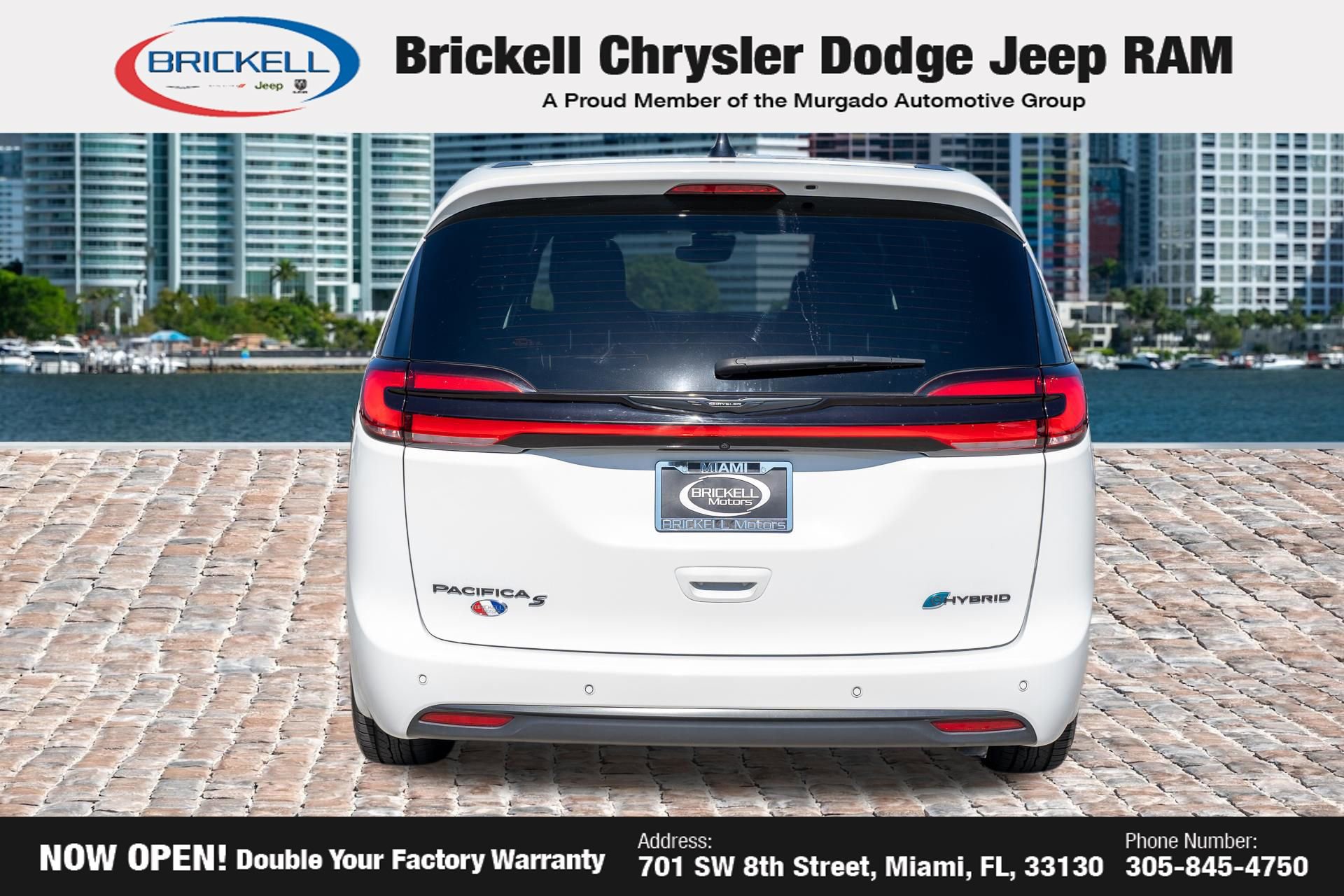 Used 2024 Chrysler Pacifica Limited FWD image 6
