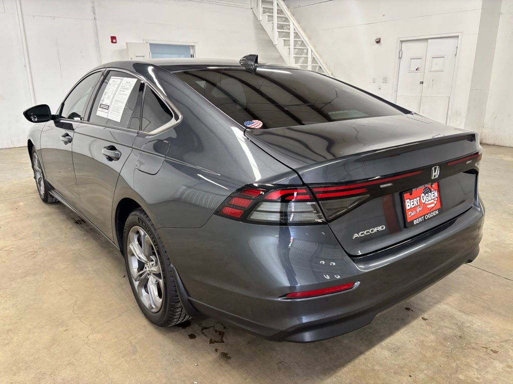 Used 2023 Honda Accord EX image 5