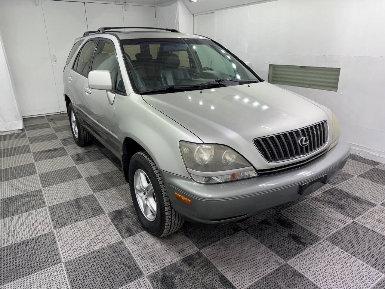 Used 2000 Lexus RX 300 4WD image 3