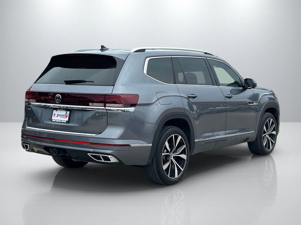 Used 2024 Volkswagen Atlas SEL Premium R-Line AWD/4WD image 5
