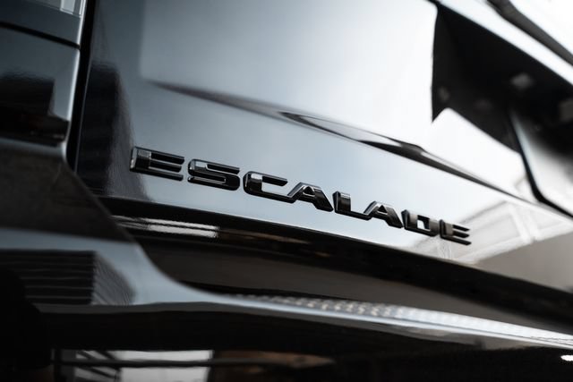 Used 2026 Cadillac Escalade Platinum Sport w/ LPO, ONYX Package AWD/4WD image 12