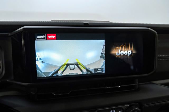 Used 2025 Jeep Gladiator Rubicon w/ Safety Group AWD/4WD image 60
