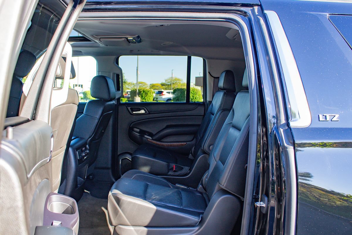 Used 2016 Chevrolet Suburban LTZ AWD/4WD image 13