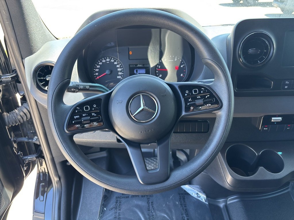 Used 2019 Mercedes-Benz Sprinter 2500 image 38