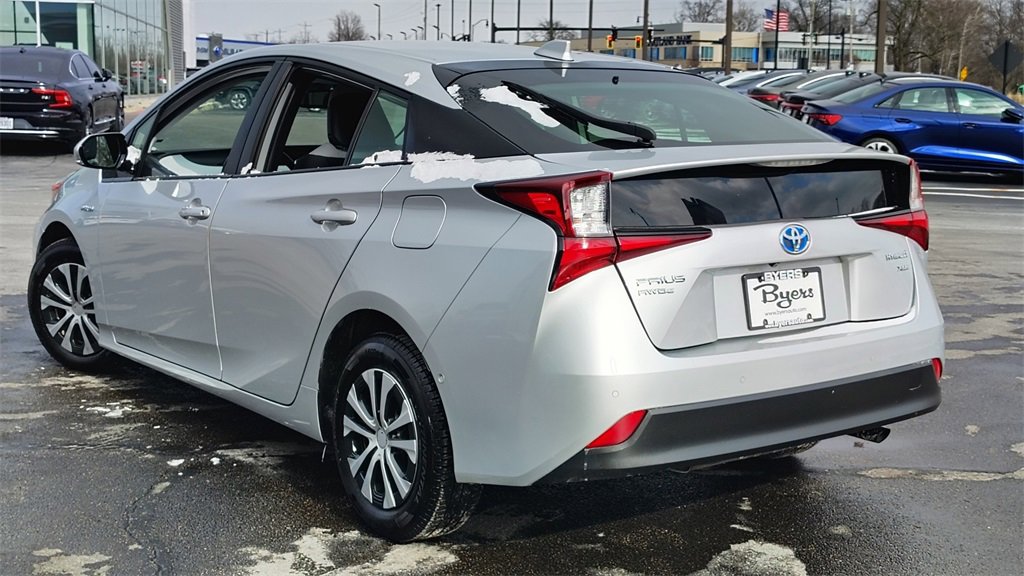 Used 2020 Toyota Prius XLE image 4