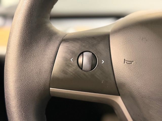 Used 2023 Tesla Model 3 Standard Range RWD image 25