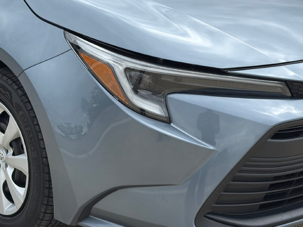 Used 2023 Toyota Corolla LE FWD image 8