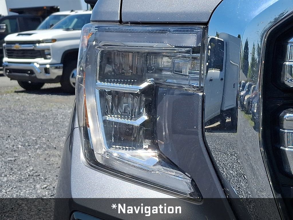 Used 2020 GMC Sierra 1500 SLT w/ SLT Premium Plus Package AWD/4WD image 11