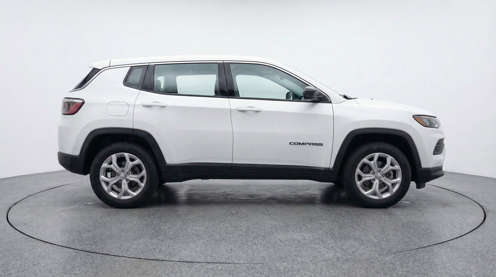 Used 2025 Jeep Compass Latitude AWD/4WD image 11