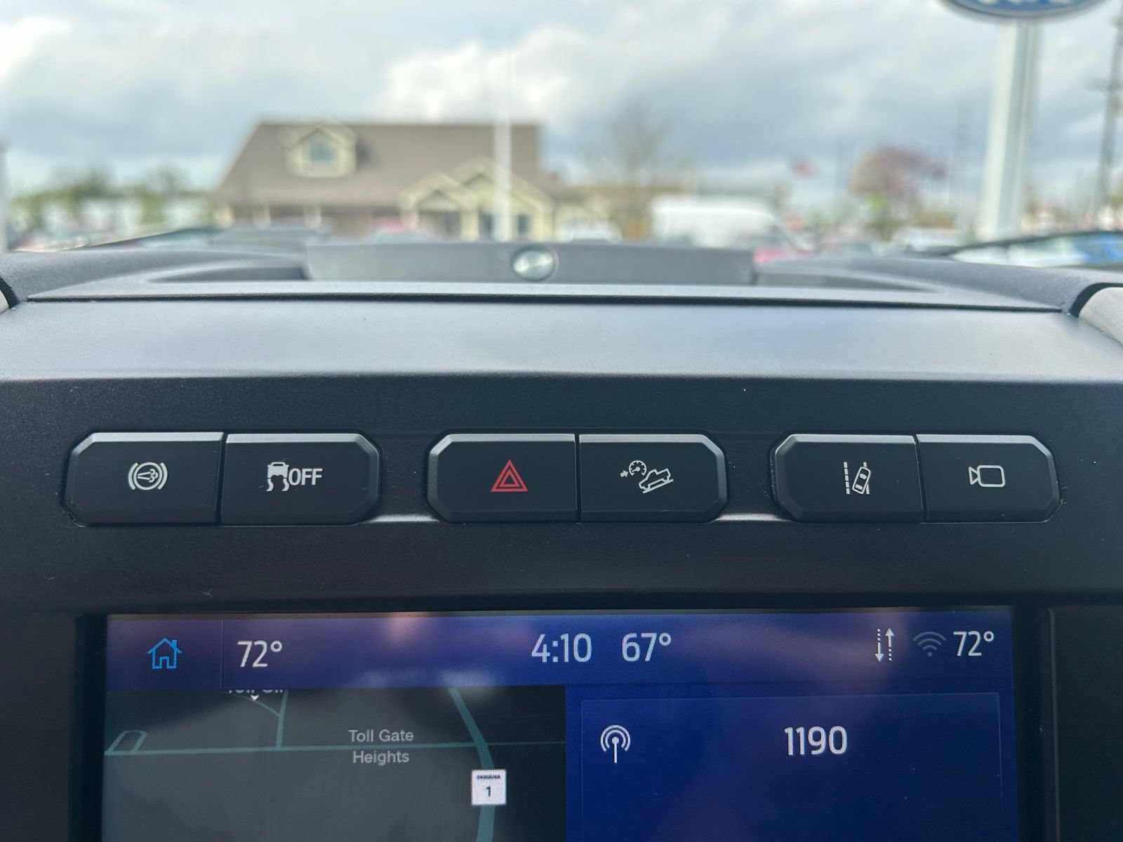 Used 2021 Ford F350 Platinum w/ FX4 Off-Road Package AWD/4WD image 19