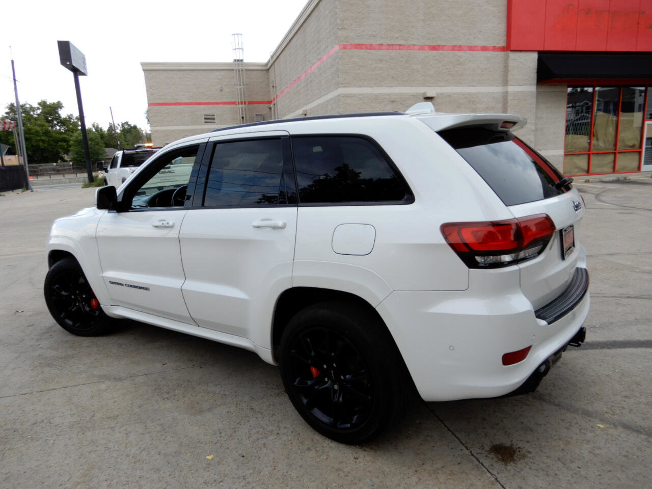 Used 2017 Jeep Grand Cherokee SRT image 7