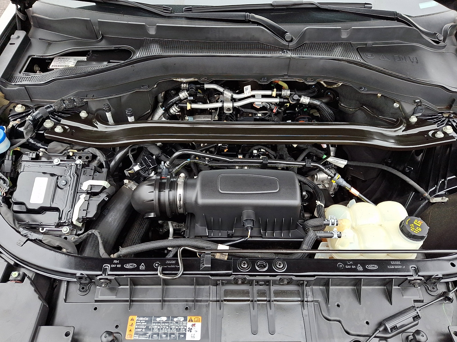 Used 2022 Ford Explorer ST-Line image 29