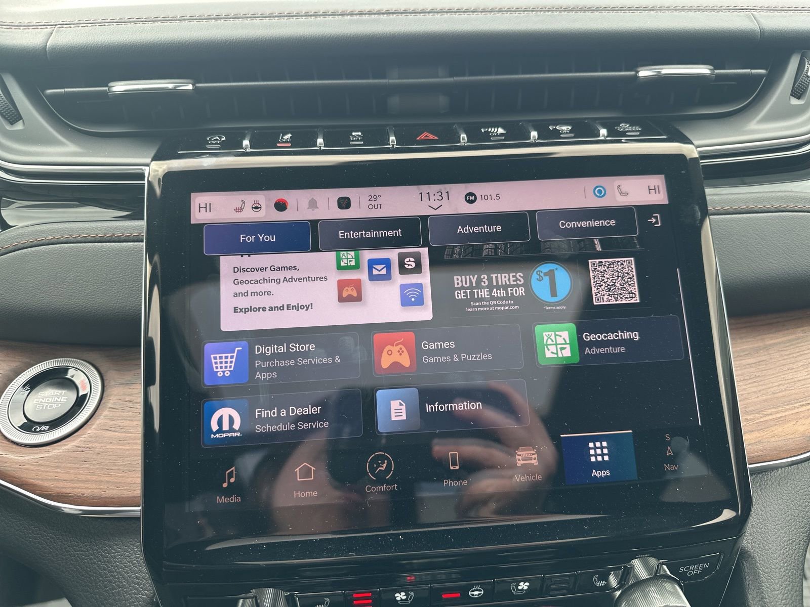 Used 2024 Jeep Grand Cherokee Summit w/ Luxury Tech Group V image 75