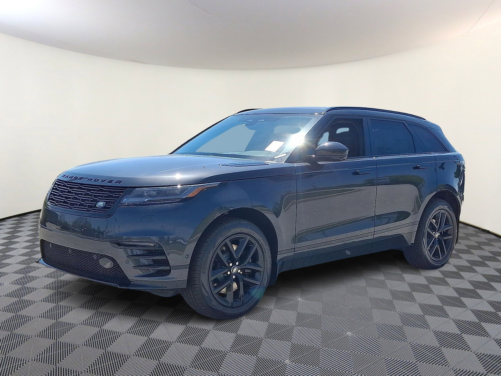 New 2026 Land Rover Range Rover Velar Dynamic SE
