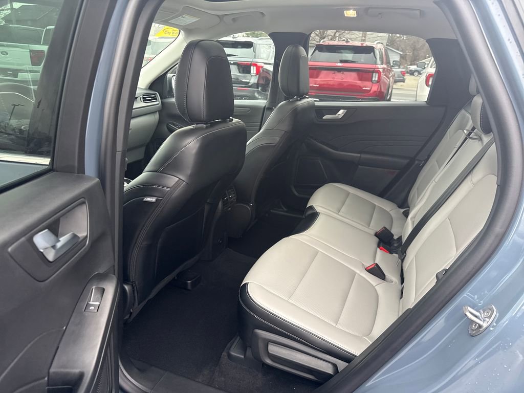 Used 2025 Ford Escape Platinum image 16