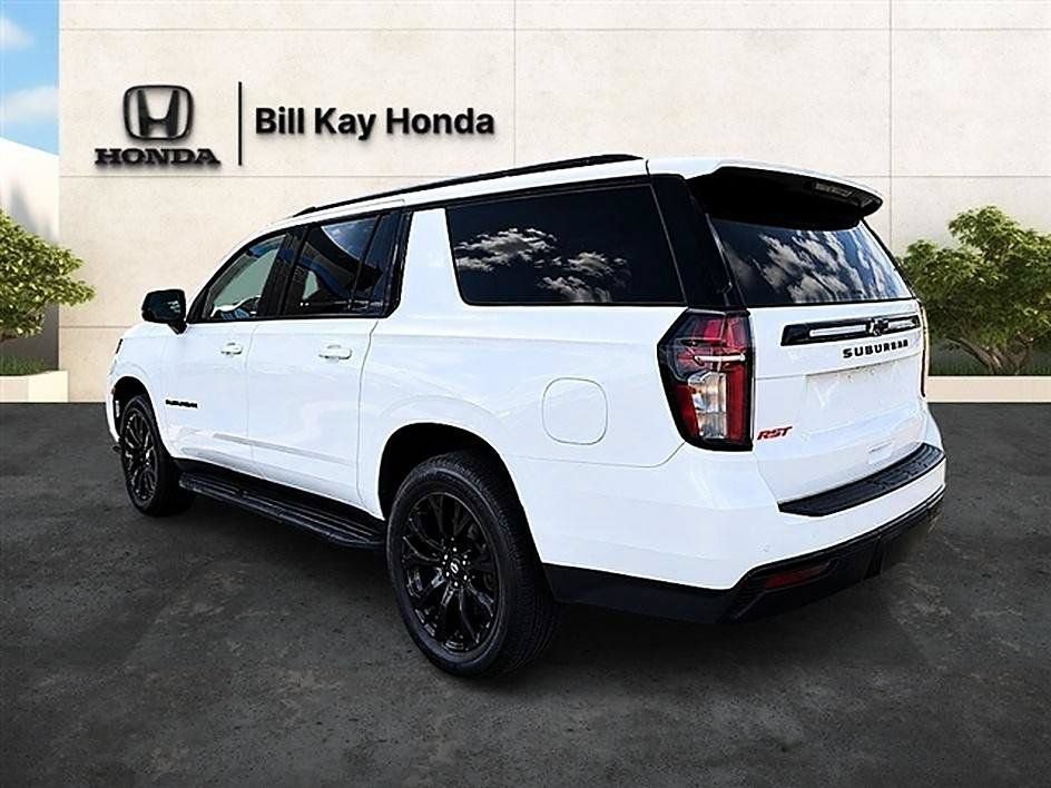 Used 2024 Chevrolet Suburban RST w/ Luxury Package AWD/4WD image 11