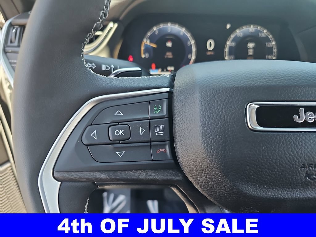 New 2026 Jeep Grand Cherokee L Limited w/ Limited Altitude Package AWD/4WD image 18