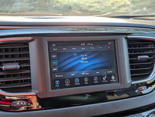 Used 2019 Chrysler Pacifica Touring Plus w/ Tire & Wheel Group FWD image 18