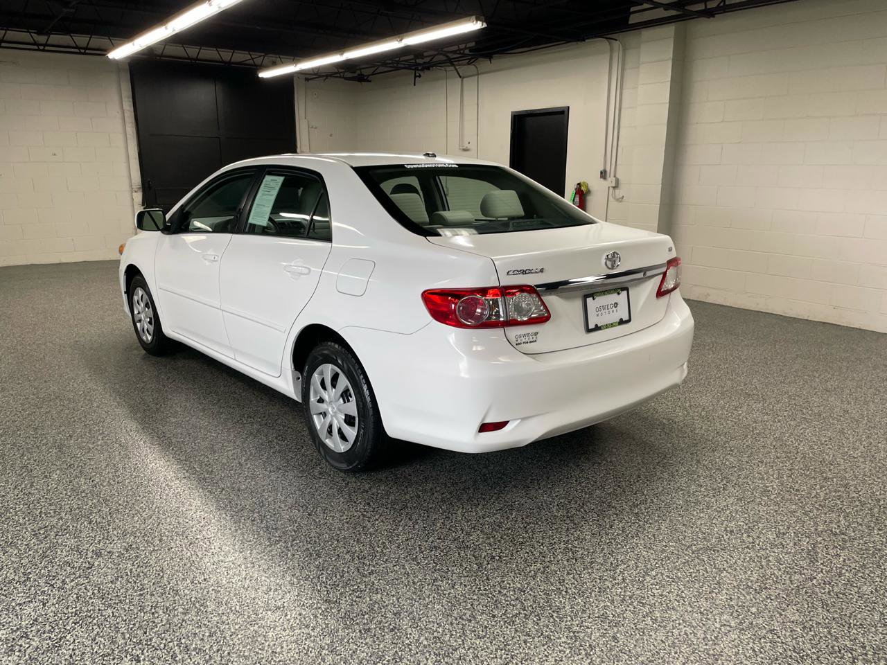 Used 2011 Toyota Corolla LE FWD image 6