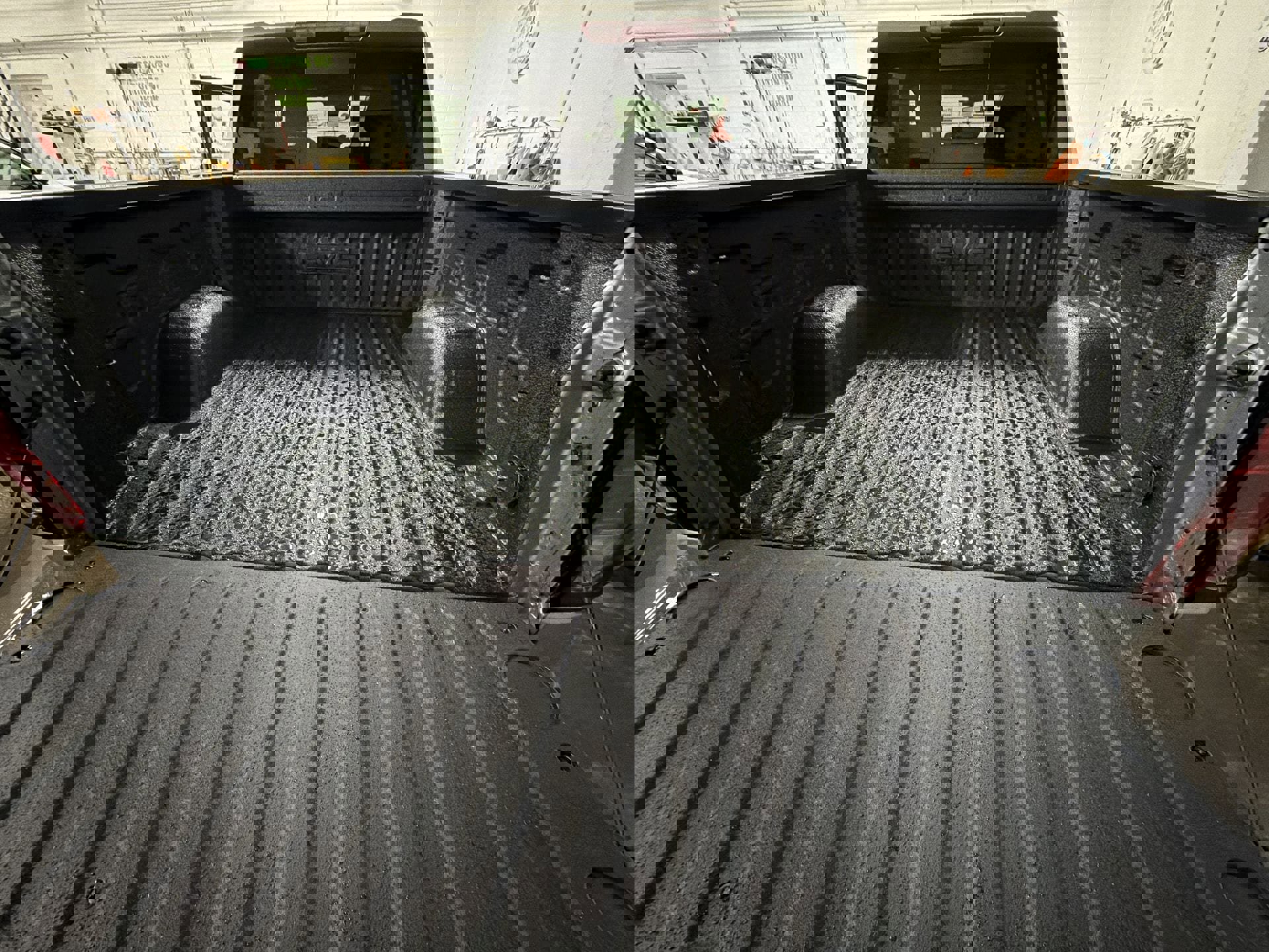 New 2026 GMC Sierra 1500 SLE image 24