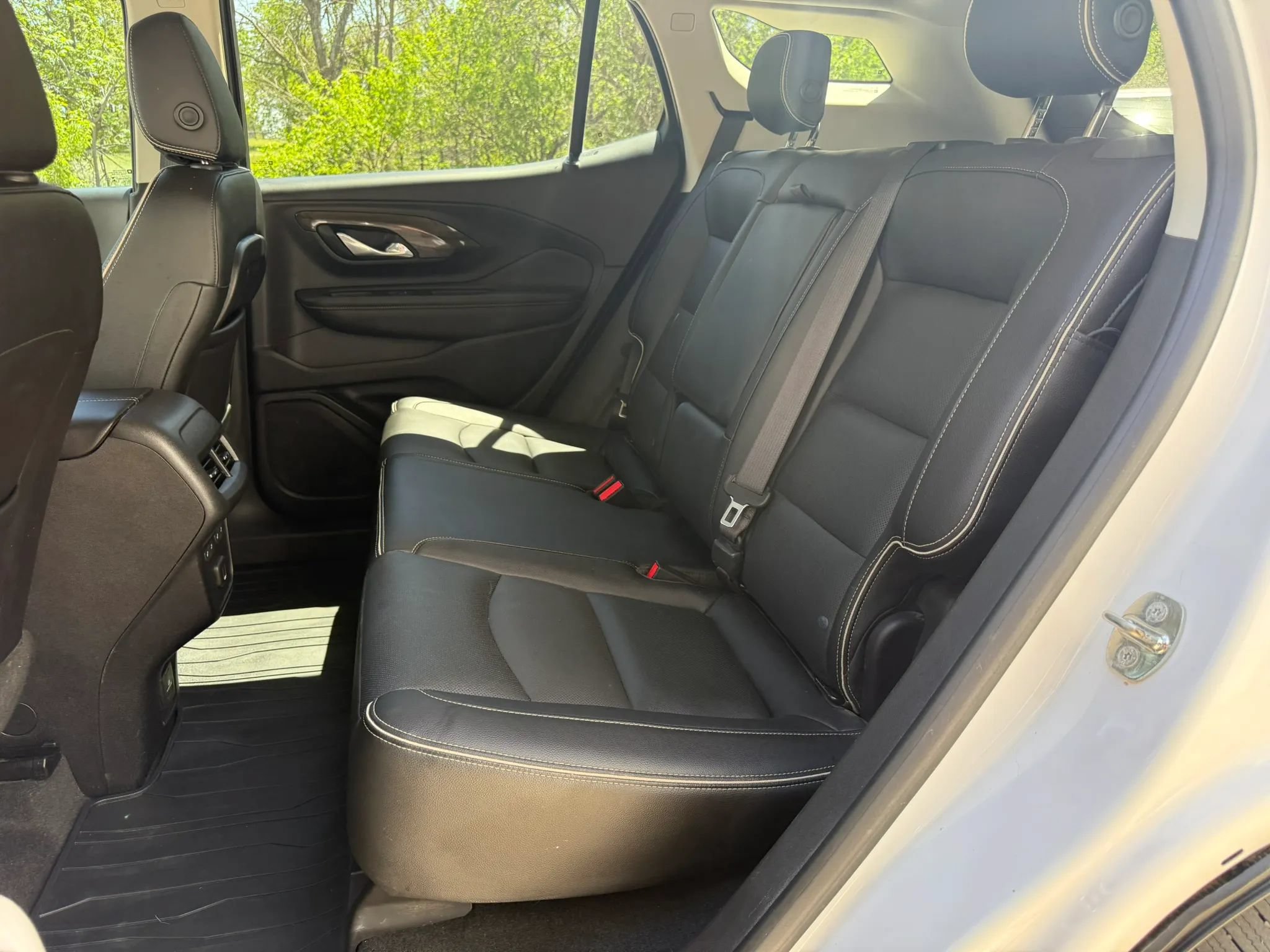 Used 2019 GMC Terrain Denali w/ Advanced Safety Package AWD/4WD image 15