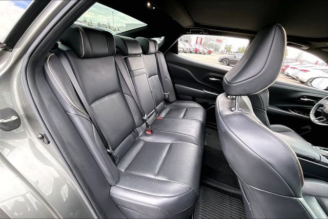 Used 2023 Toyota Crown Limited AWD/4WD image 22