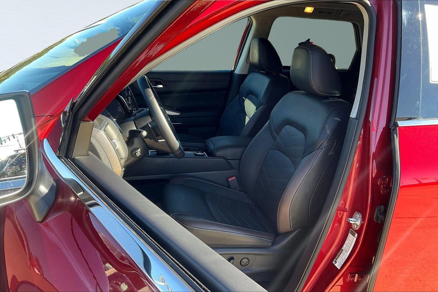 Certified 2024 Nissan Pathfinder Platinum w/ Cargo Package image 33