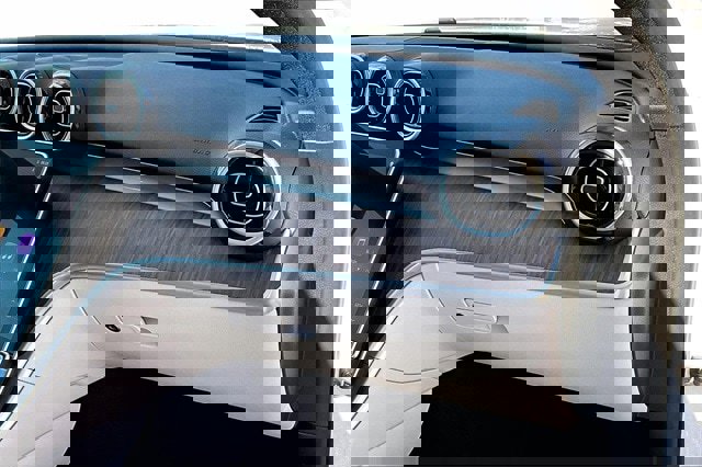 Certified 2025 Mercedes-Benz C 300 4MATIC Sedan image 29